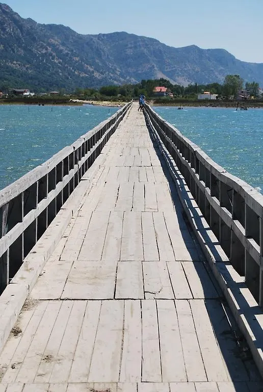 Guest house H And H Guesthouse Velipoje Albania